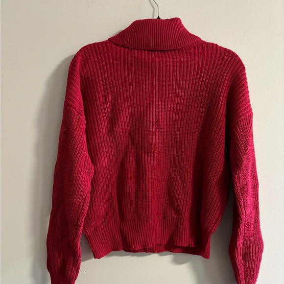 Red Turtleneck - Picture 6 of 9